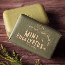 Load image into Gallery viewer, Hunter Rourke 250g Soap - Mint Eucalyptus