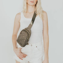 Load image into Gallery viewer, Pinelope Puffer Bum Bag: Gray