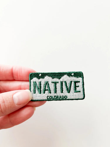 Field Trip Threads - Colorado Native License Plate Iron-On Patch - Ski Patch