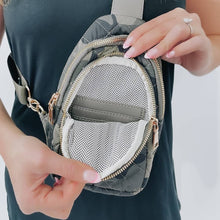 Load image into Gallery viewer, Pinelope Puffer Bum Bag: Gray