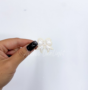 ABLN Boutique - White dainty bow embroidery patch iron on 