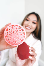 Load image into Gallery viewer, The Sponge | Machine Washable MakeUp Blender