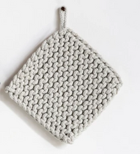 Load image into Gallery viewer, Cotton Crocheted Pot Holder