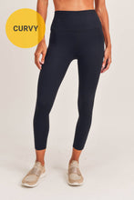 Load image into Gallery viewer, Betty Back Pocket Legging (Curvy)